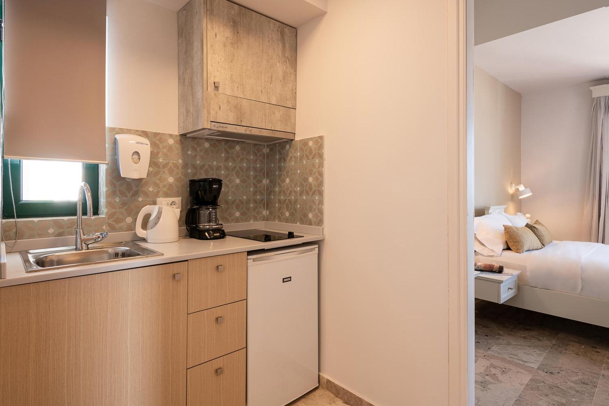 Caldera Village Agia Marina  Room photo