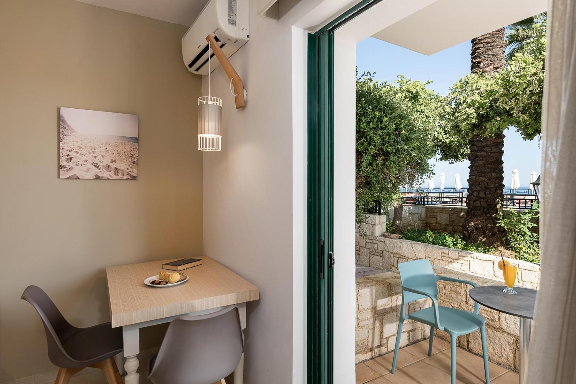 Caldera Village Agia Marina  Room photo