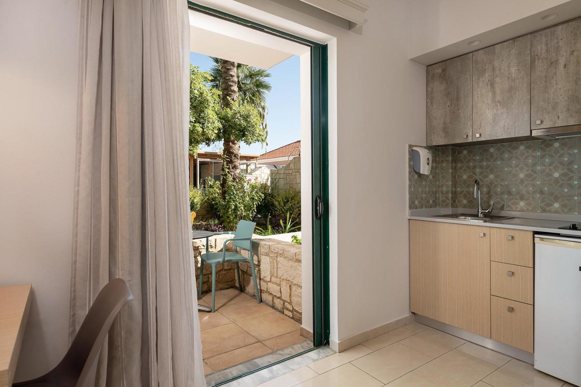 Caldera Village Agia Marina  Room photo