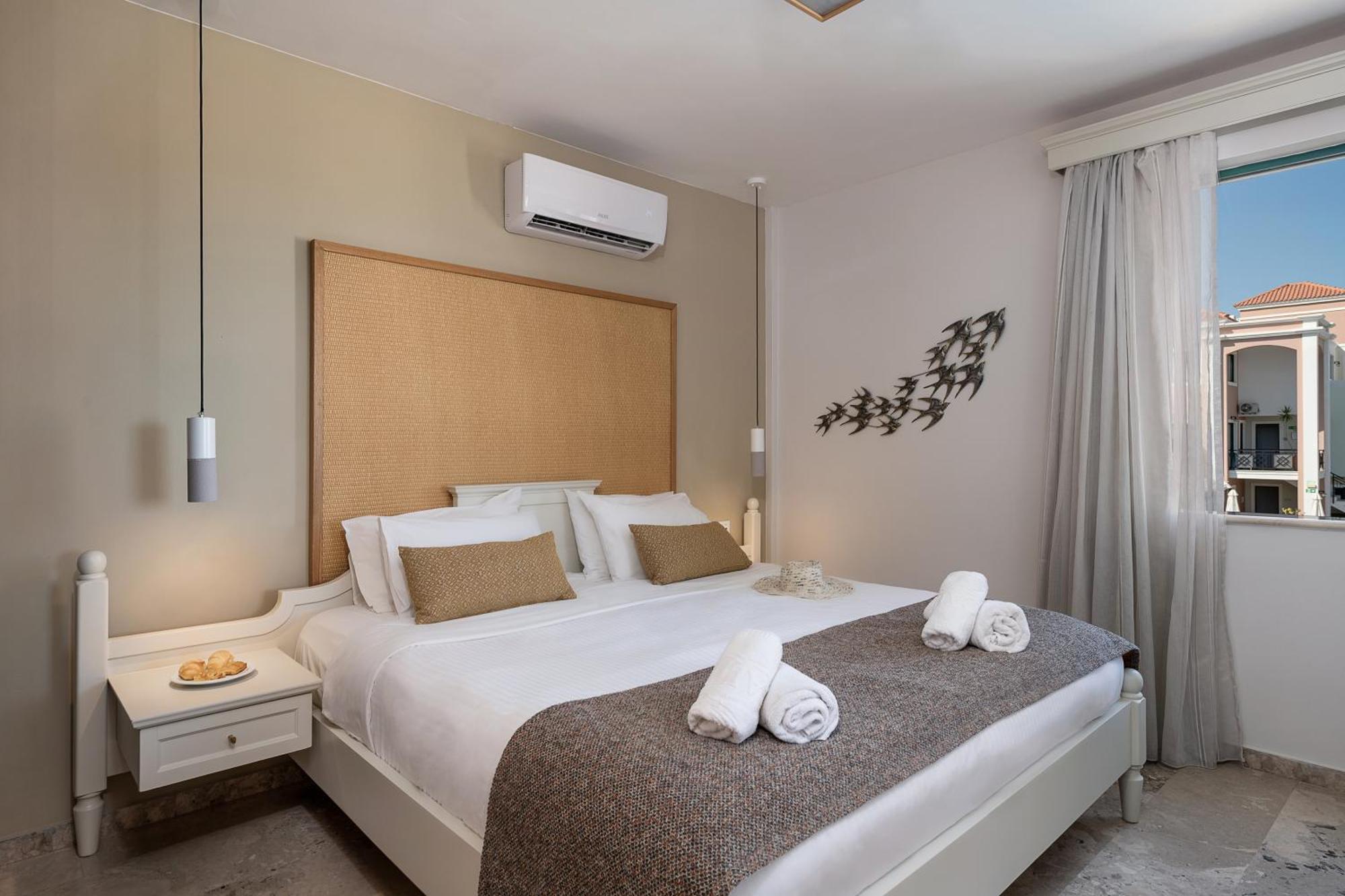Caldera Village Agia Marina  Room photo